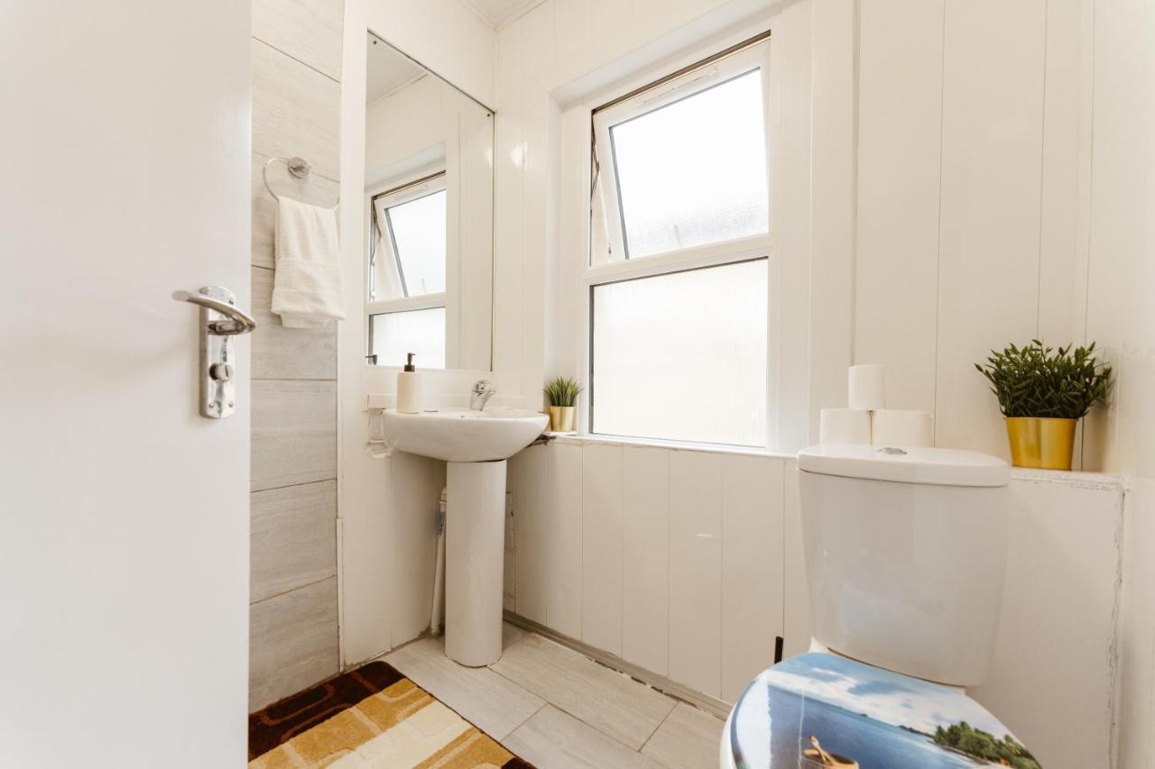 Great Rooms In Plaistow ロンドン エクステリア 写真