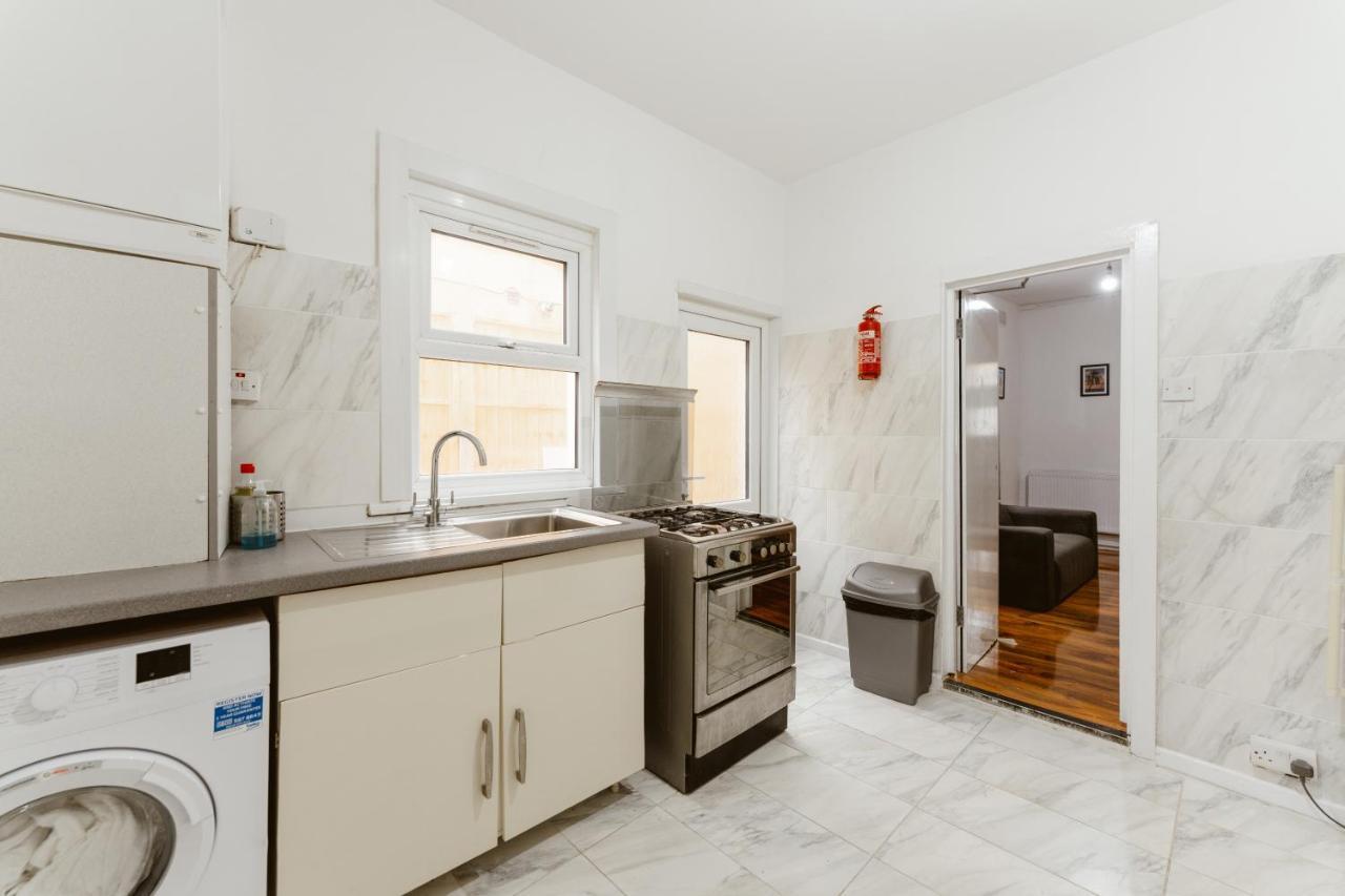 Great Rooms In Plaistow ロンドン エクステリア 写真